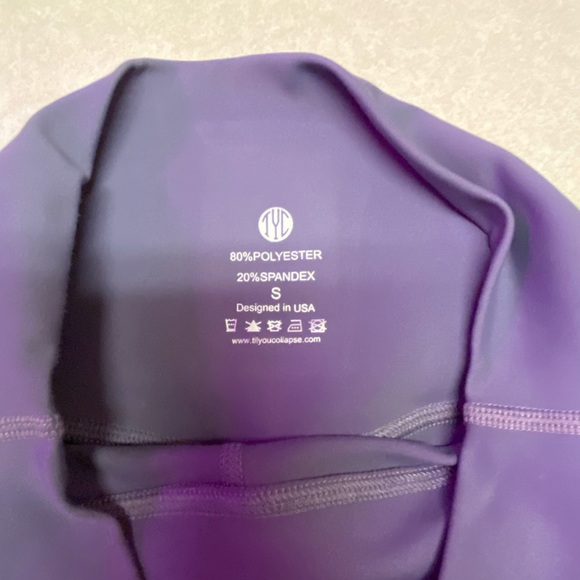 Til You Collapse Scrunch Booty Shorts. - Picture 3 of 4